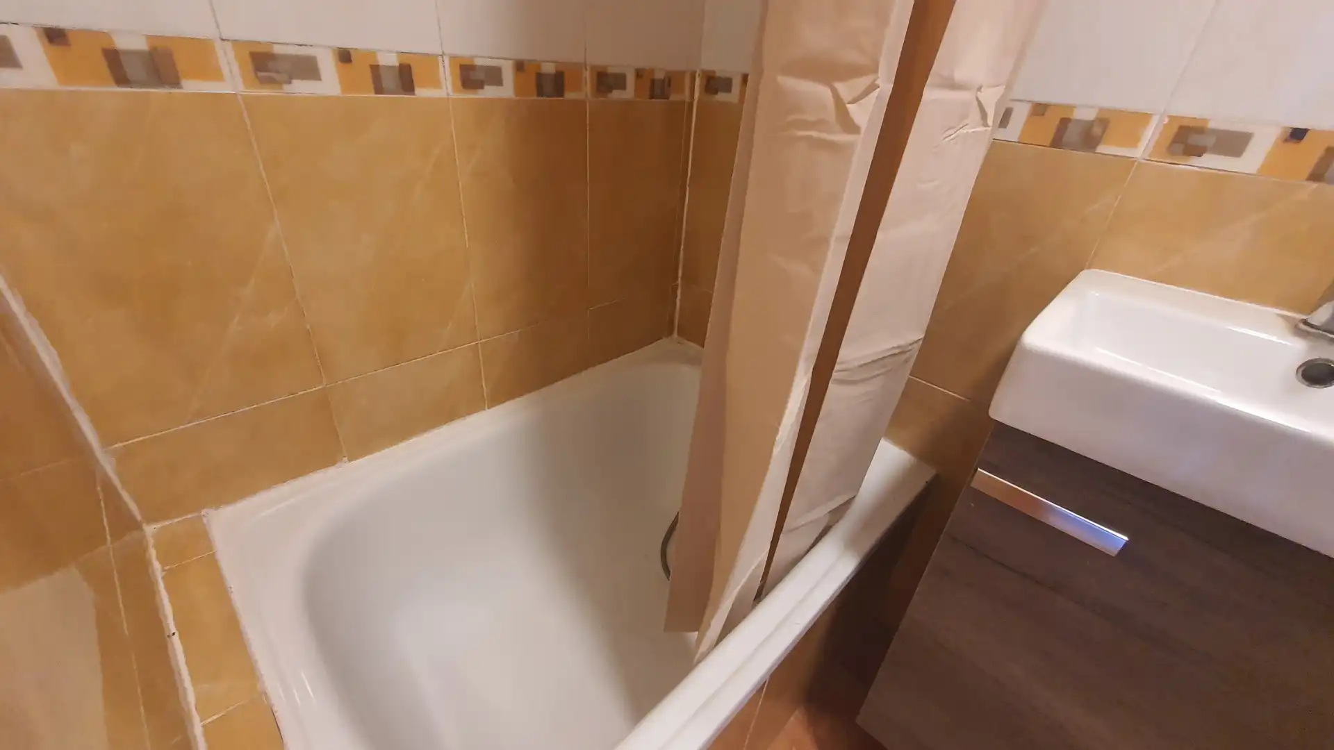 Baño de Ático en venta en L'Hospitalet de Llobregat con Aire acondicionado, Calefacción y Terraza