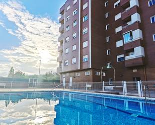 Swimming pool of Flat for sale in  Logroño  with Air Conditioner, Heating and Parquet flooring