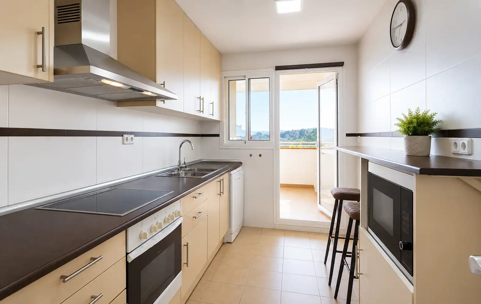 Cocina de Apartamento de alquiler en Mijas con Aire acondicionado, Calefacción y Terraza