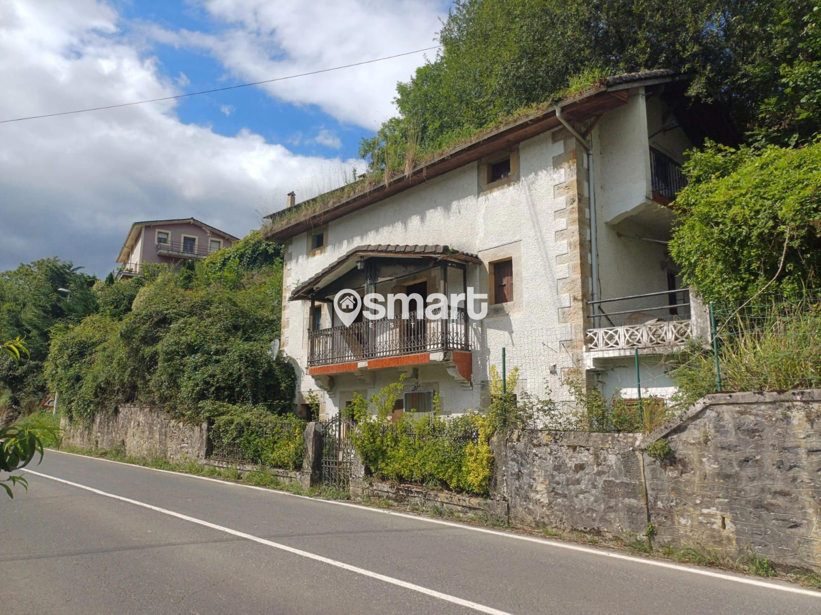 Exterior view of House or chalet for sale in Guriezo