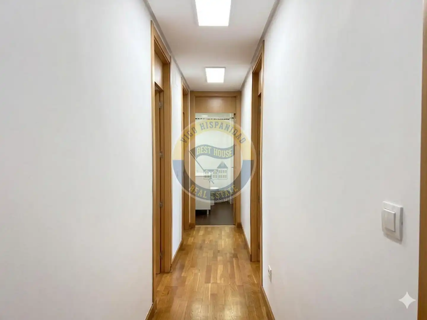 Apartament en venda en Vigo  amb Calefacció i Traster