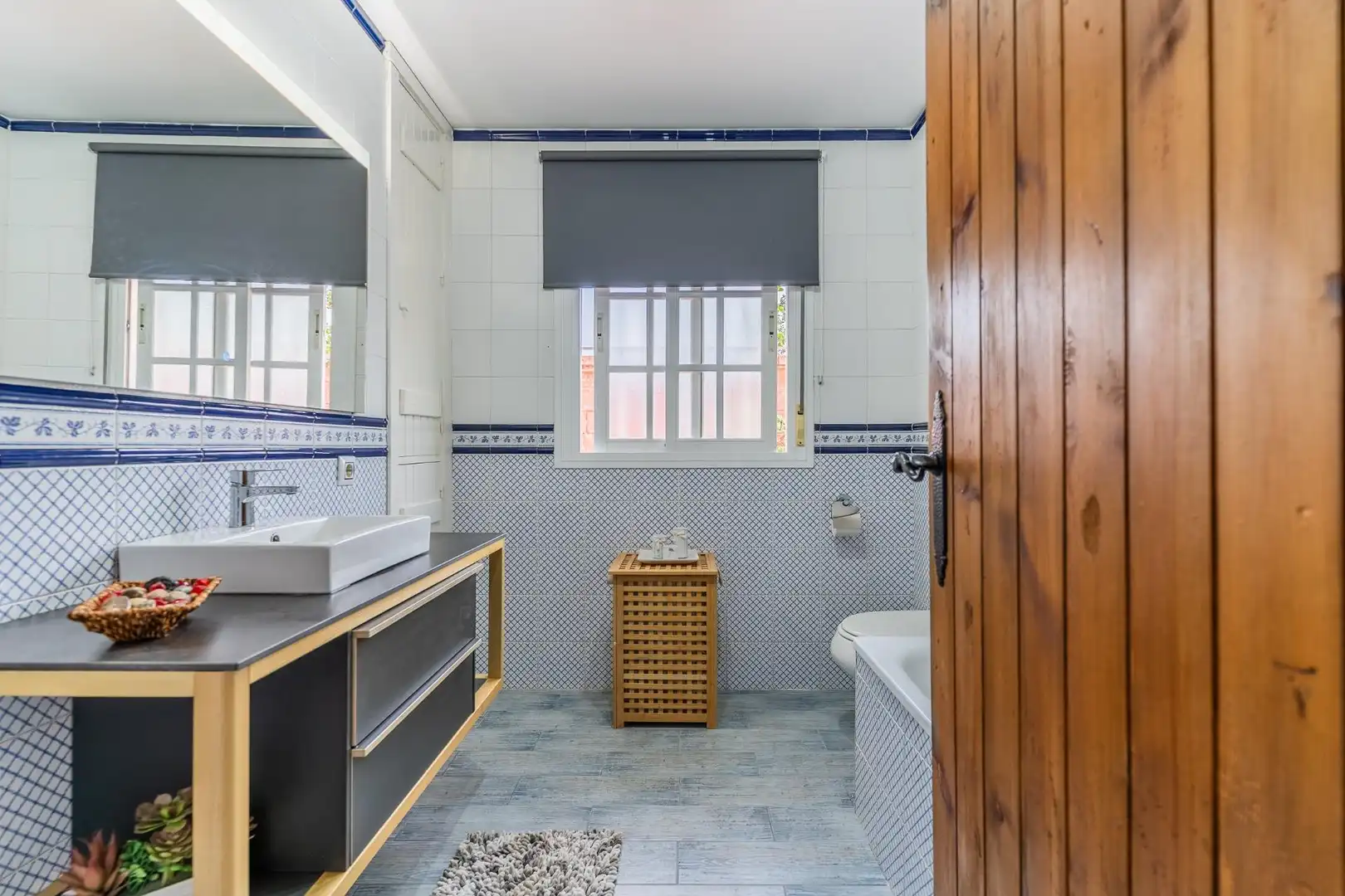 Baño de Casa o chalet en venta en Chiclana de la Frontera con Jardín privado, Trastero y Piscina