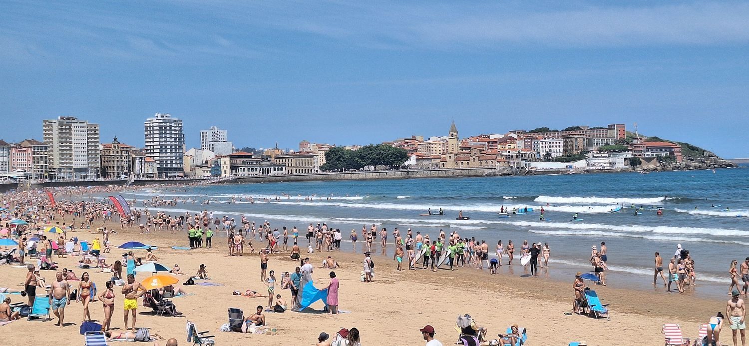 Exterior view of Flat for sale in Gijón   with Heating and Swimming Pool