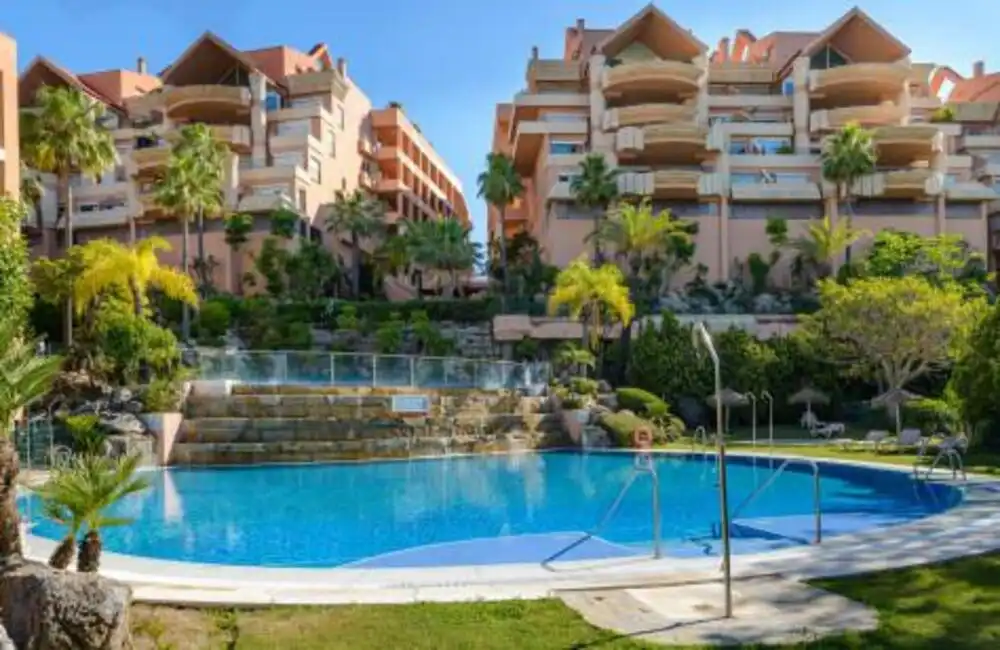 Apartament amb piscina en venda a Nueva Andalucía, imagen 20