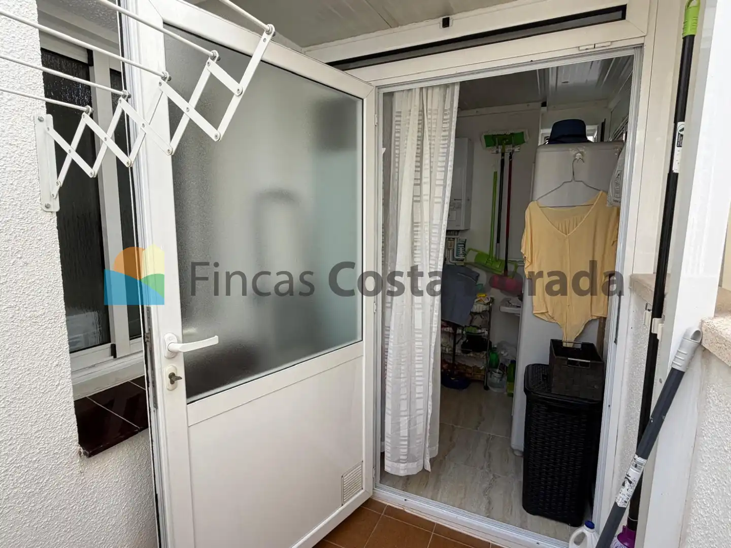 Terrassa de Casa adosada en venda en Cubelles amb Aire condicionat, Calefacció i Jardí privat
