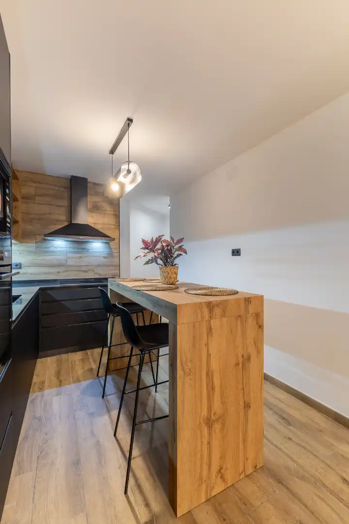 Cuina de Apartament de lloguer en Madrid amb Aire condicionat, Calefacció i Moblat