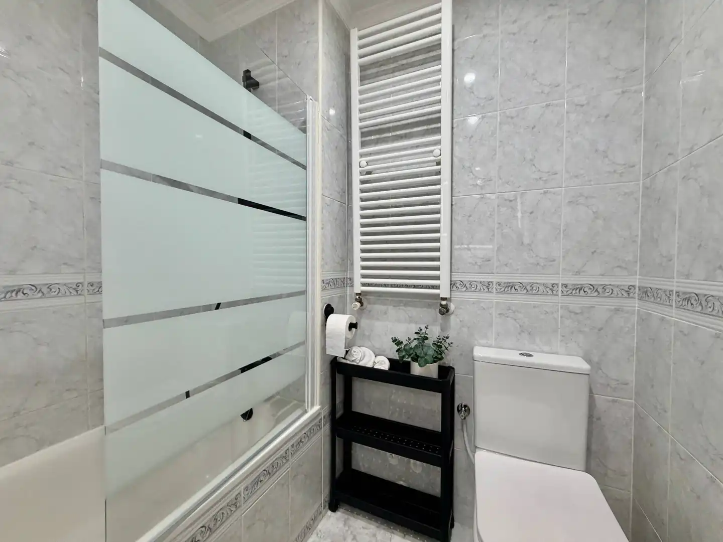Baño de Apartamento en venta en Roses con Balcón