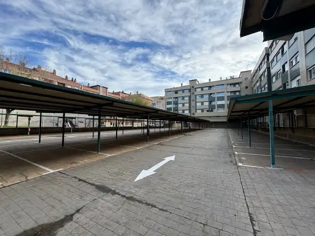 Moto in affitto a Calle Paula Montalt 11, imagen 11