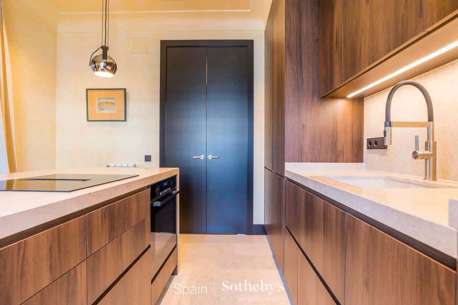 Cuina de Apartament en venda en Madrid amb Aire condicionat i Calefacció