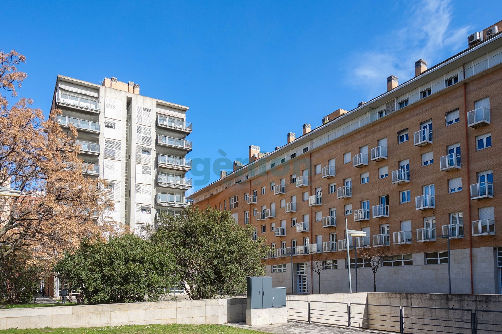 Exterior view of Attic for sale in Girona Capital  with Air Conditioner, Heating and Terrace