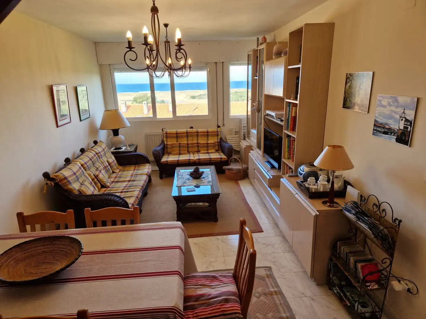 Sala de estar de Dúplex en venta en Miengo con Calefacción, Terraza y Trastero