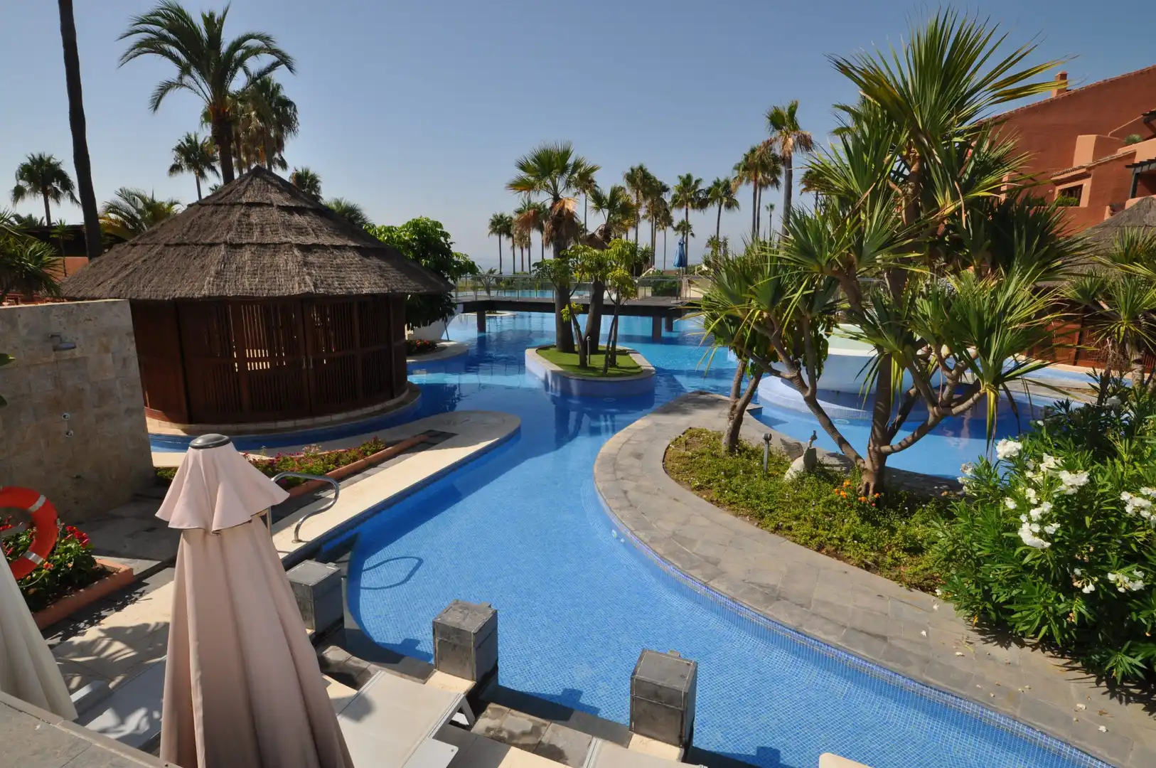 Schwimmbecken von Dachboden zur Miete in Estepona mit Klimaanlage, Heizung und Terrasse