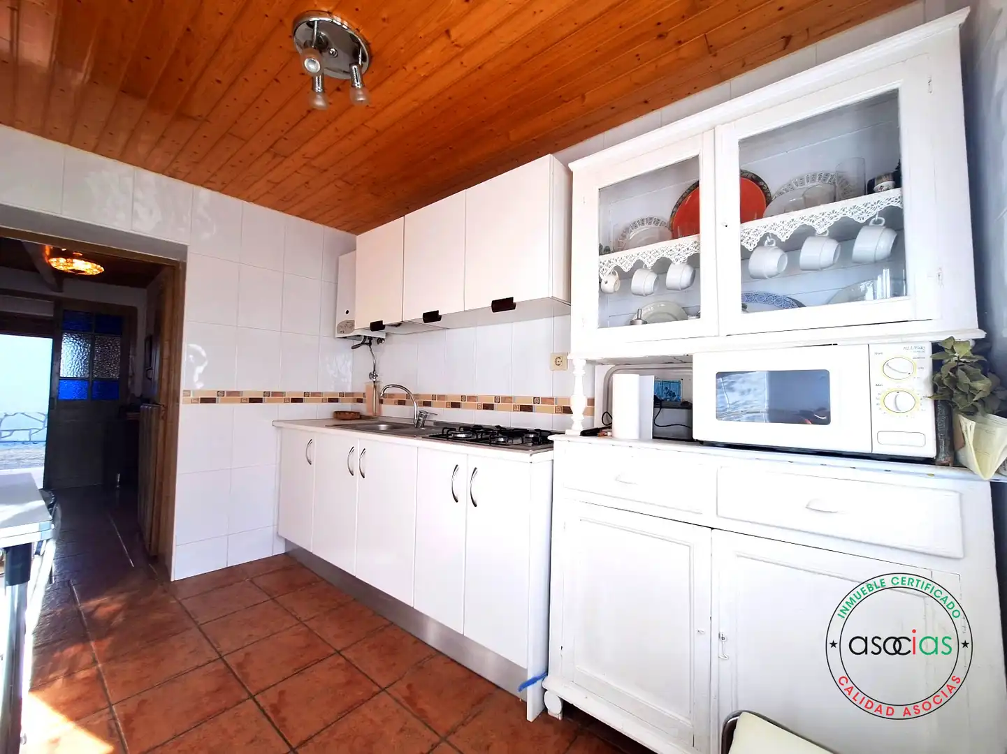 Cuina de Casa o xalet en venda en Vallecillo amb Jardí privat