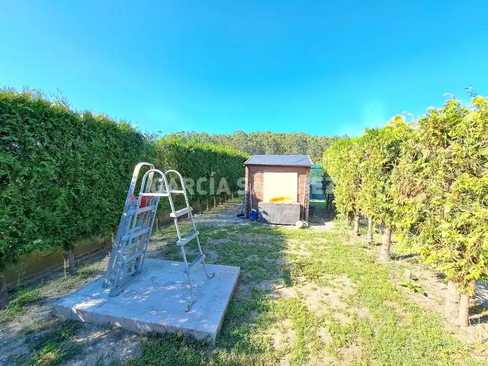 Land for sale in Boiro