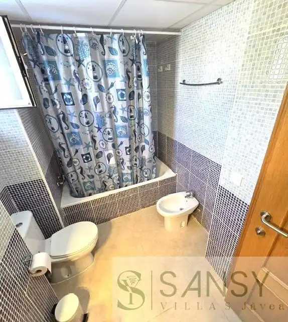 Baño de Dúplex de alquiler en Jávea / Xàbia con Aire acondicionado, Calefacción y Terraza