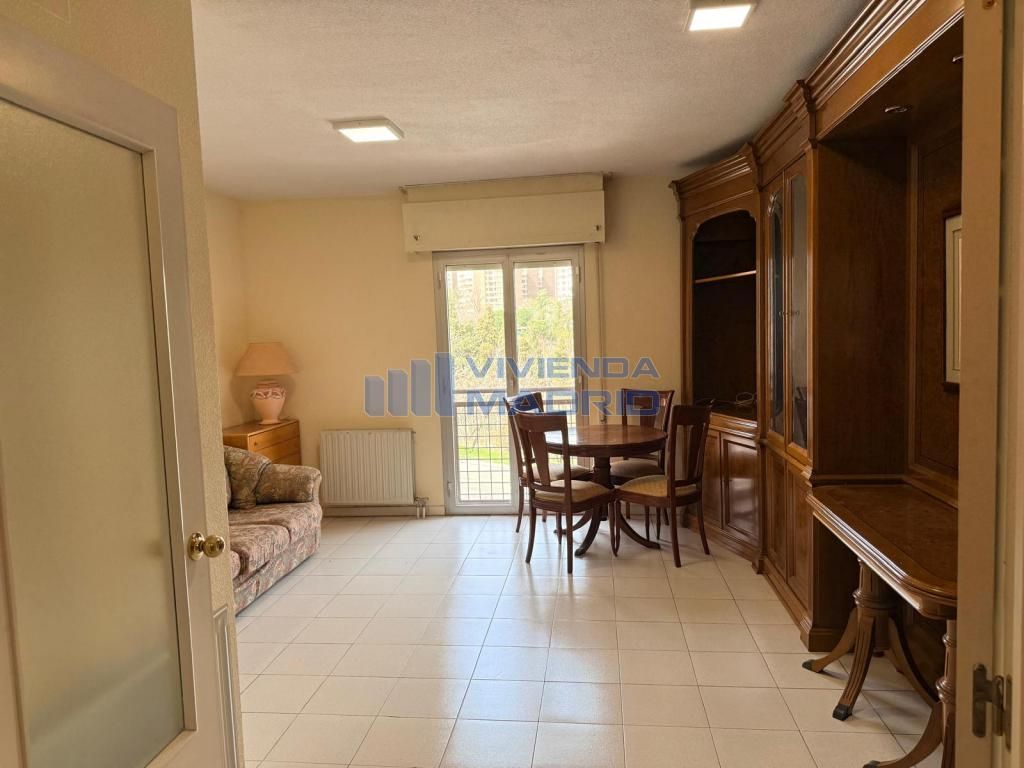 Living room of Flat for sale in  Madrid Capital  with Heating, Terrace and Storage room