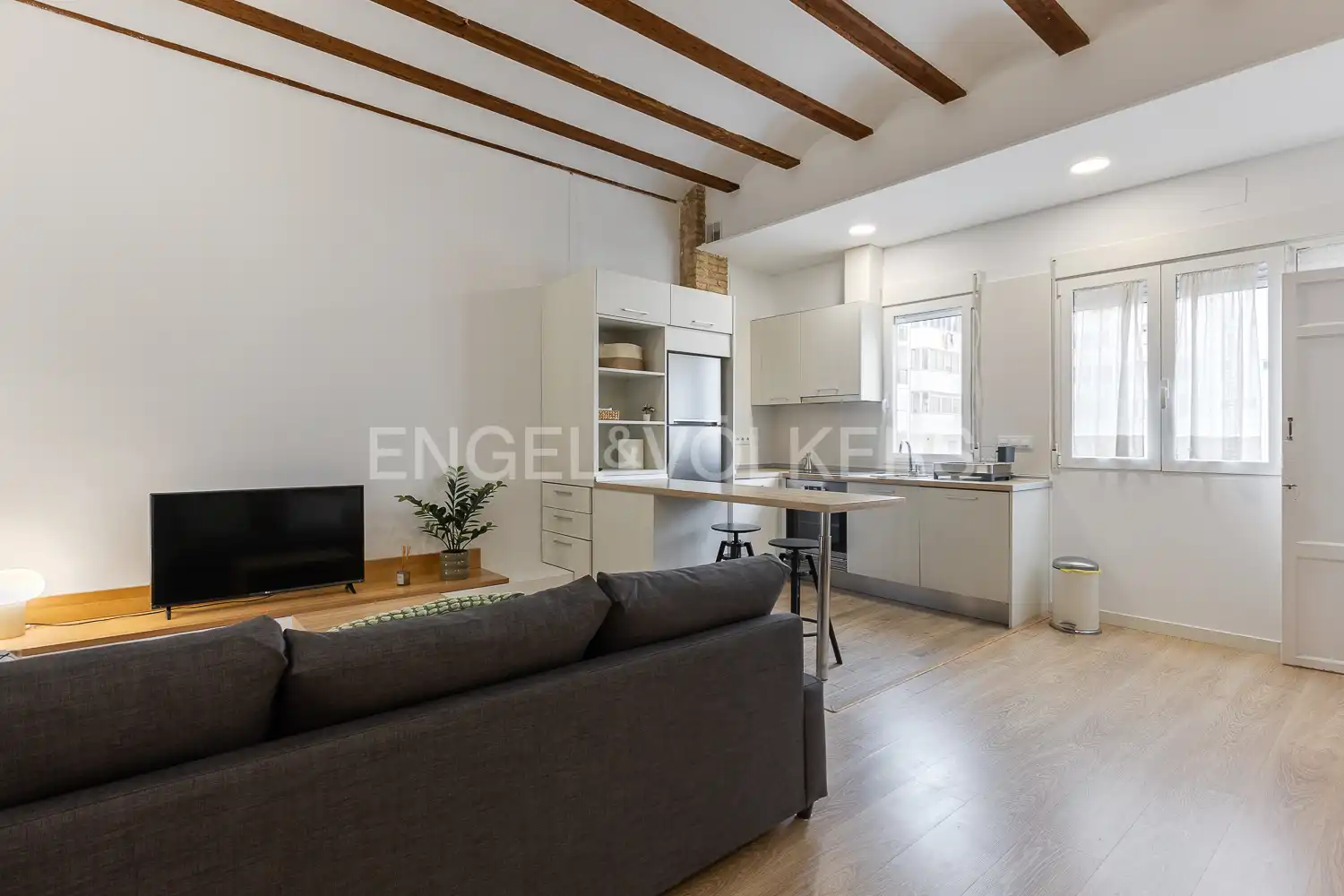 Living room of Flat for rent in Valencia  with Air Conditioner, Heating and Parquet flooring