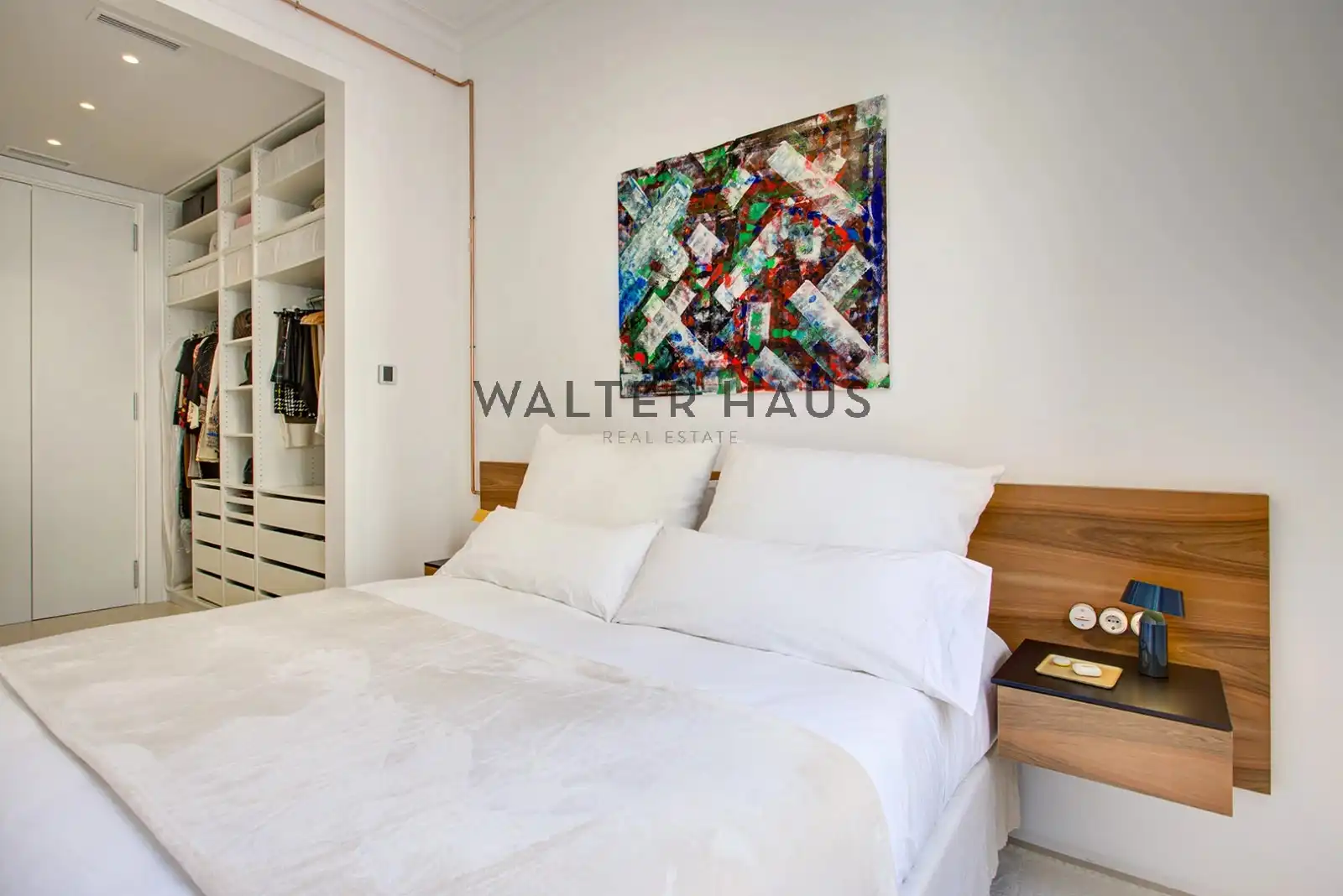 Habitación de Piso en venta en Barcelona con Aire acondicionado, Calefacción y Balcón