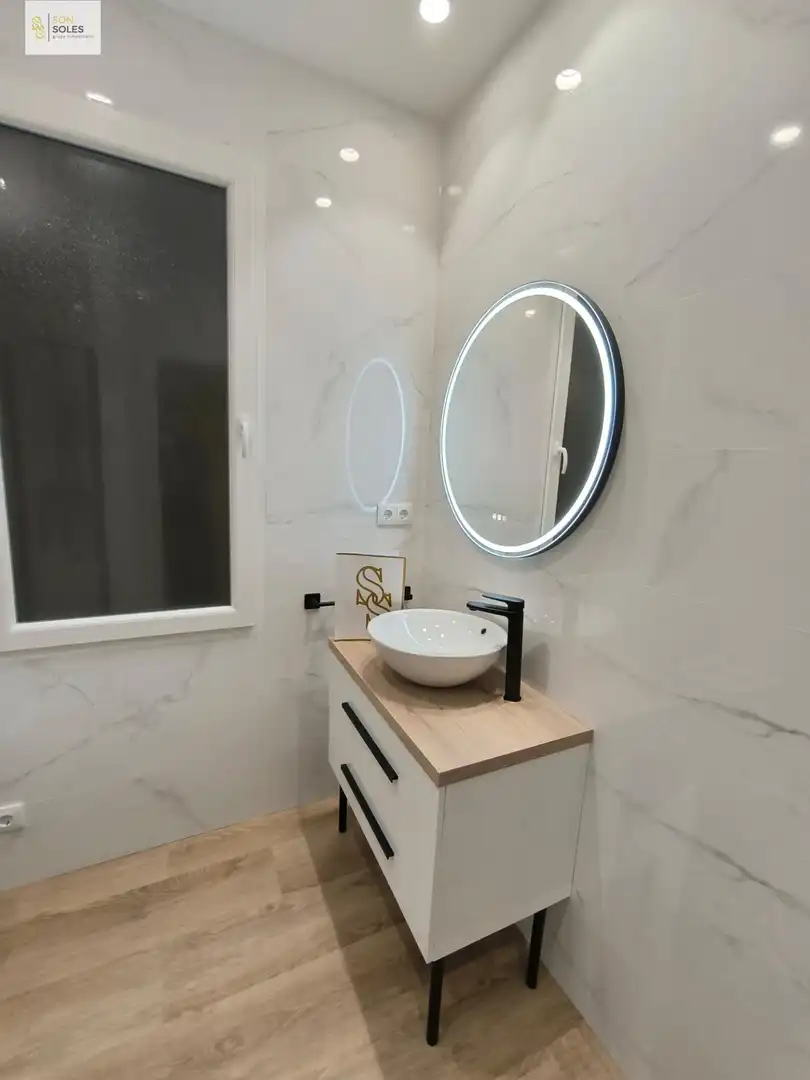 Baño de Piso de alquiler en Santander con Calefacción y Amueblado