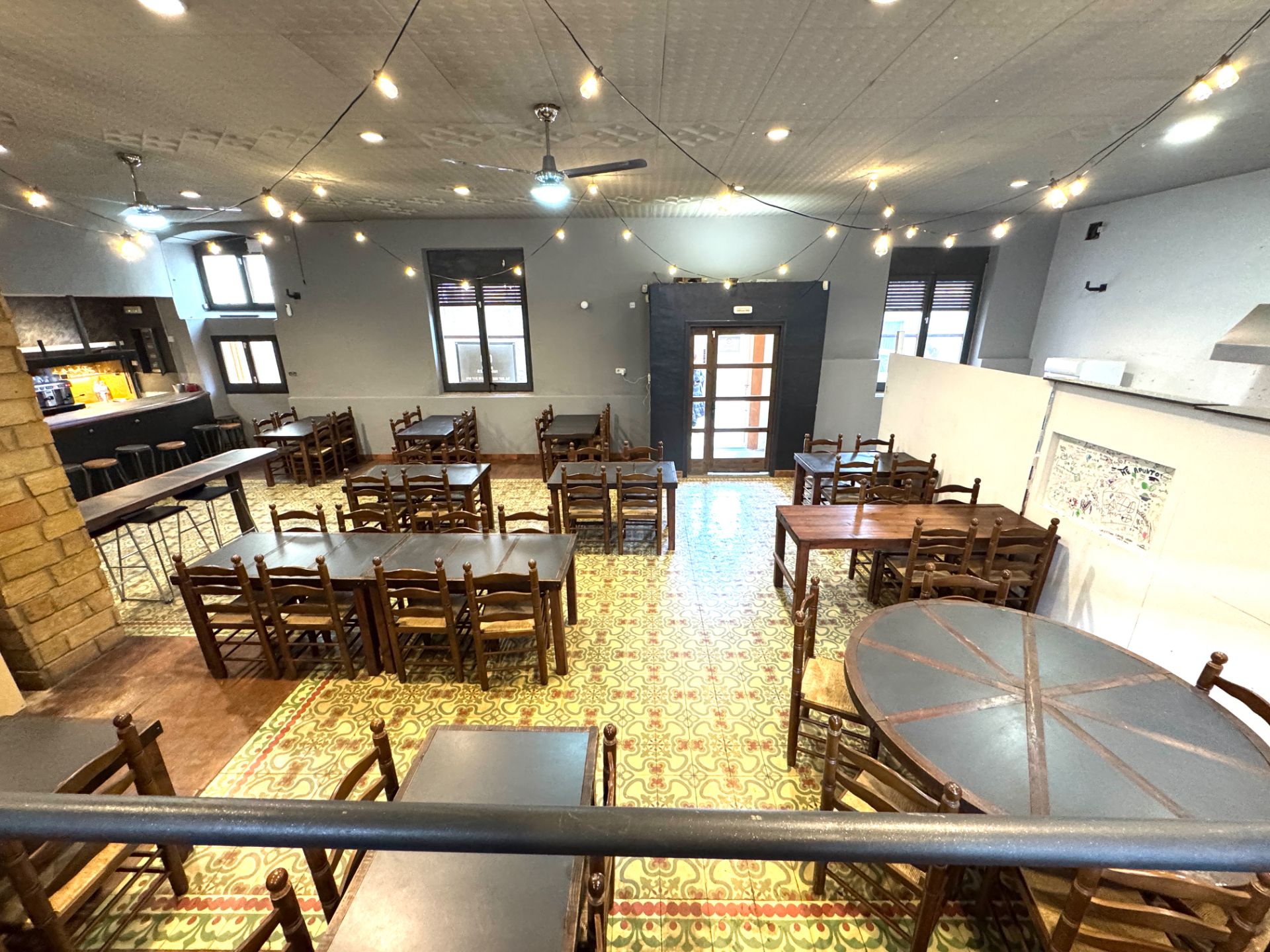 Local de lloguer en Cardona amb Aire condicionat, Calefacció i Terrassa