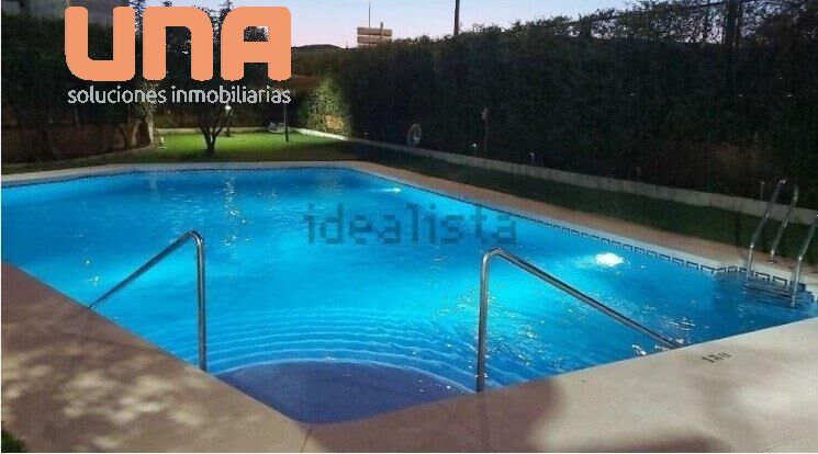 Piscina de Pis de lloguer en  Córdoba Capital amb Aire condicionat, Calefacció i Terrassa