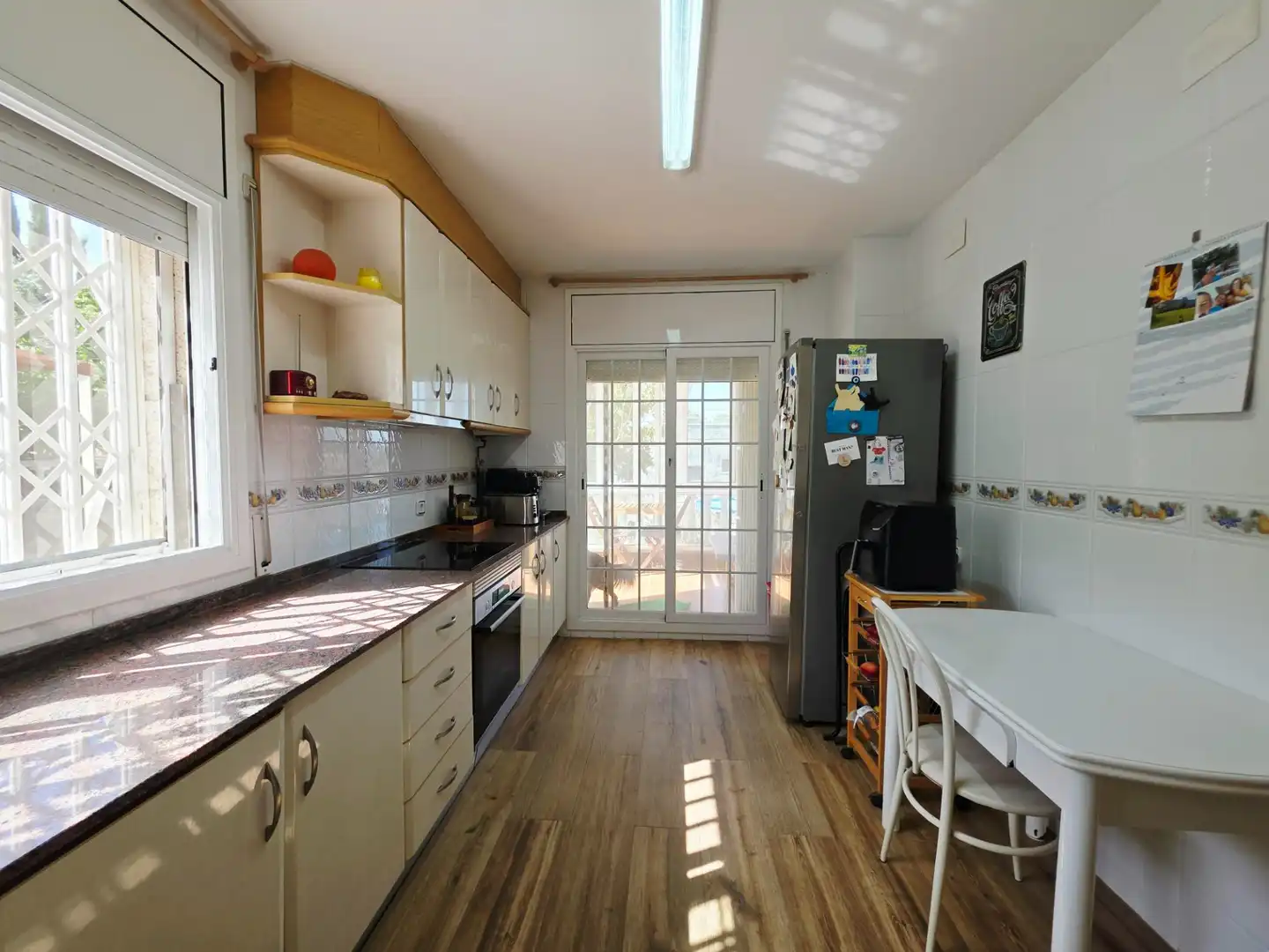 Cocina de Casa o chalet en venta en Vallirana con Aire acondicionado, Calefacción y Jardín privado