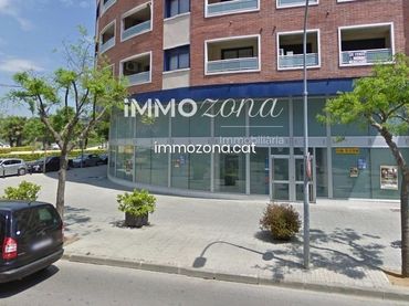 Local comercial en venda a Anselm Clavé