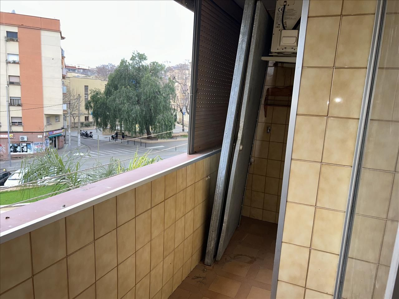 Balcony of Flat for sale in L'Hospitalet de Llobregat  with Balcony