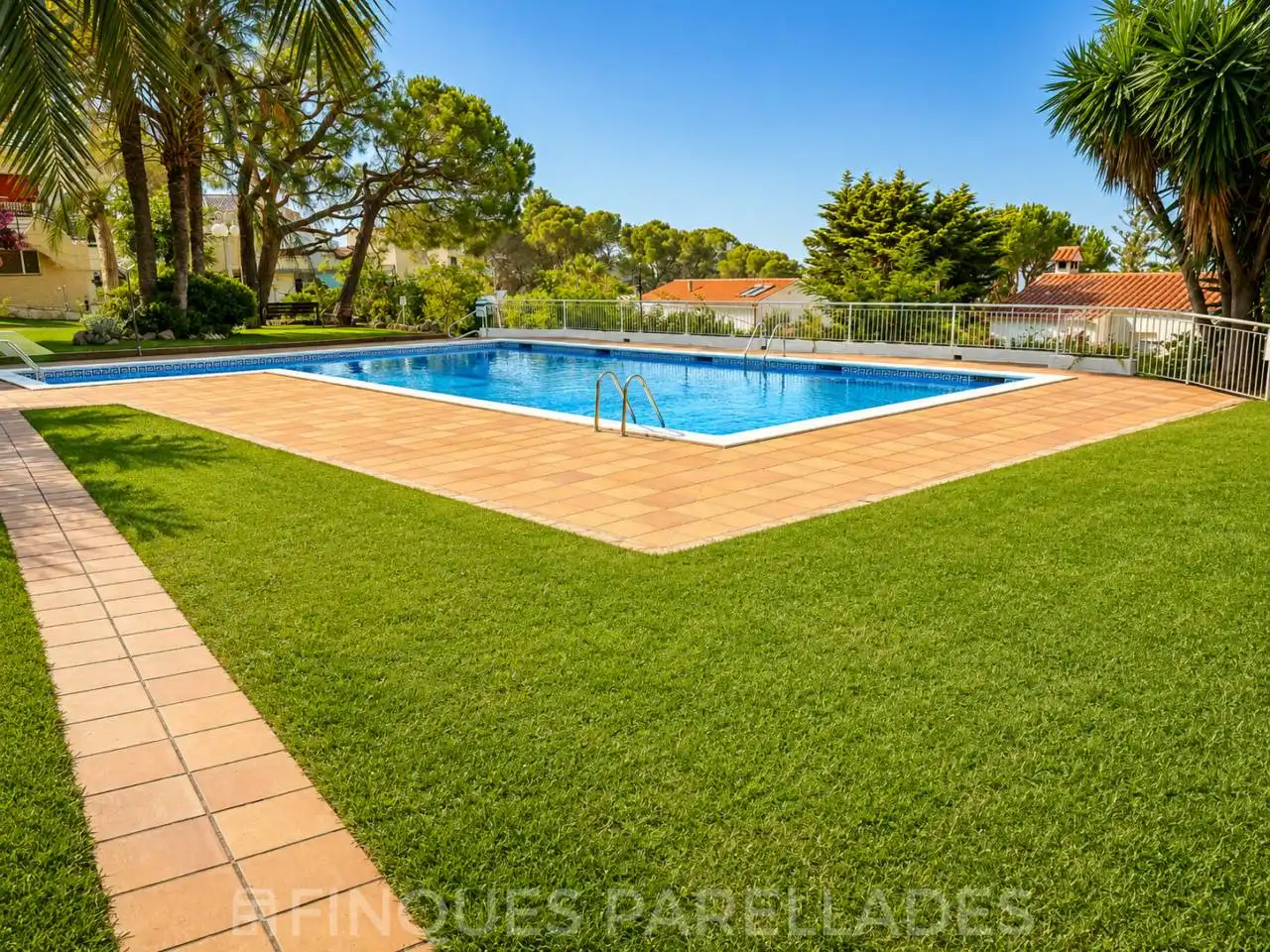 Piscina de Àtic en venda en Sant Pere de Ribes amb Terrassa i Piscina comunitària