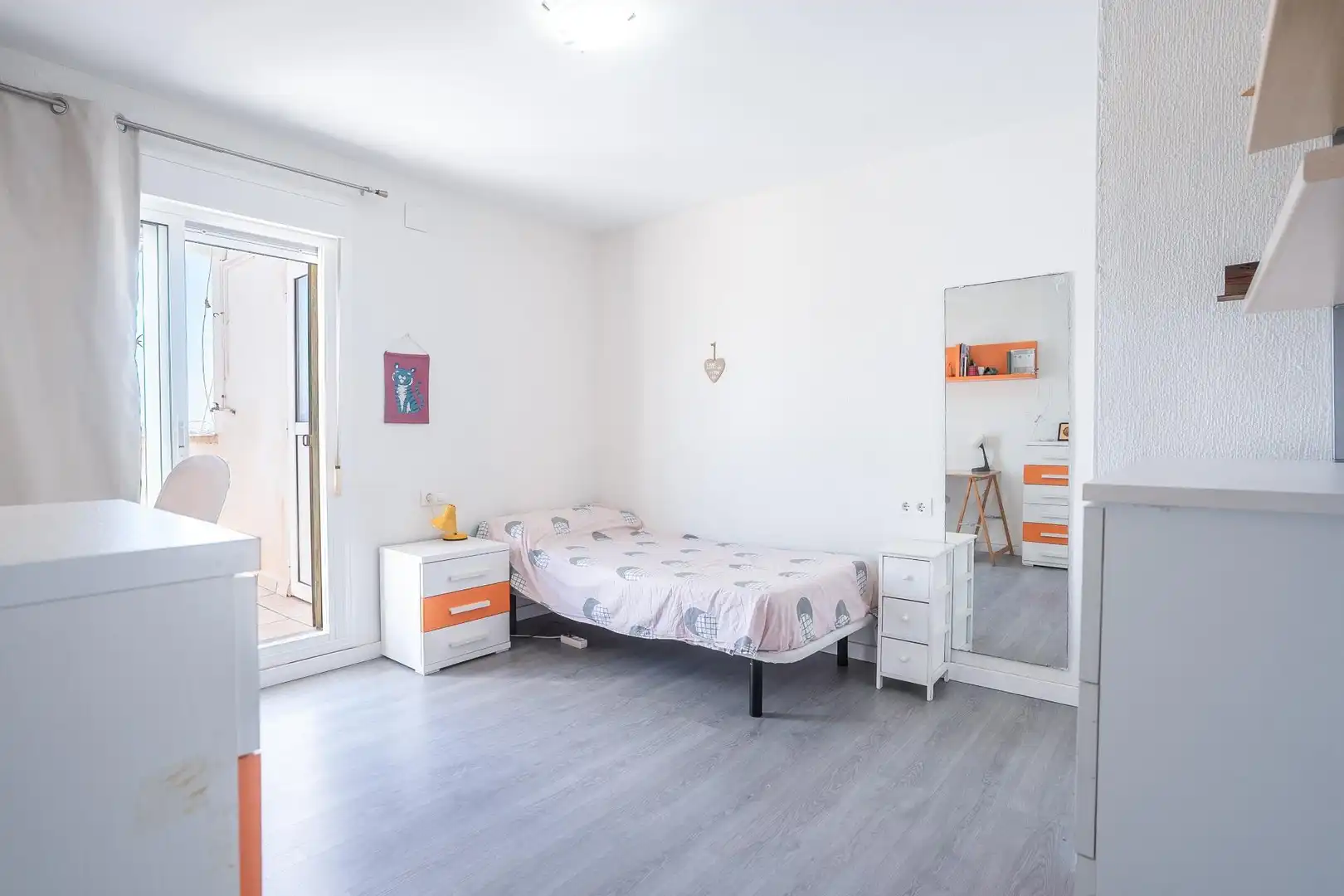 Habitación de Ático en venta en Almería con Aire acondicionado y Terraza