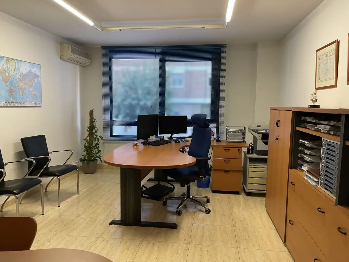 Büro zum Verkauf in Ontinyent mit Klimaanlage
