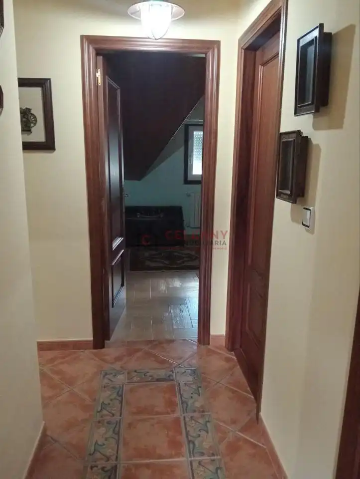 Houses for sale in Toén  with Heating, Private garden and Terrace
