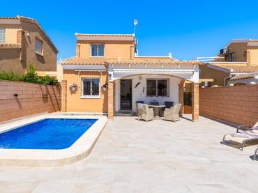 Xalet amb balcó en venda a Orihuela Costa