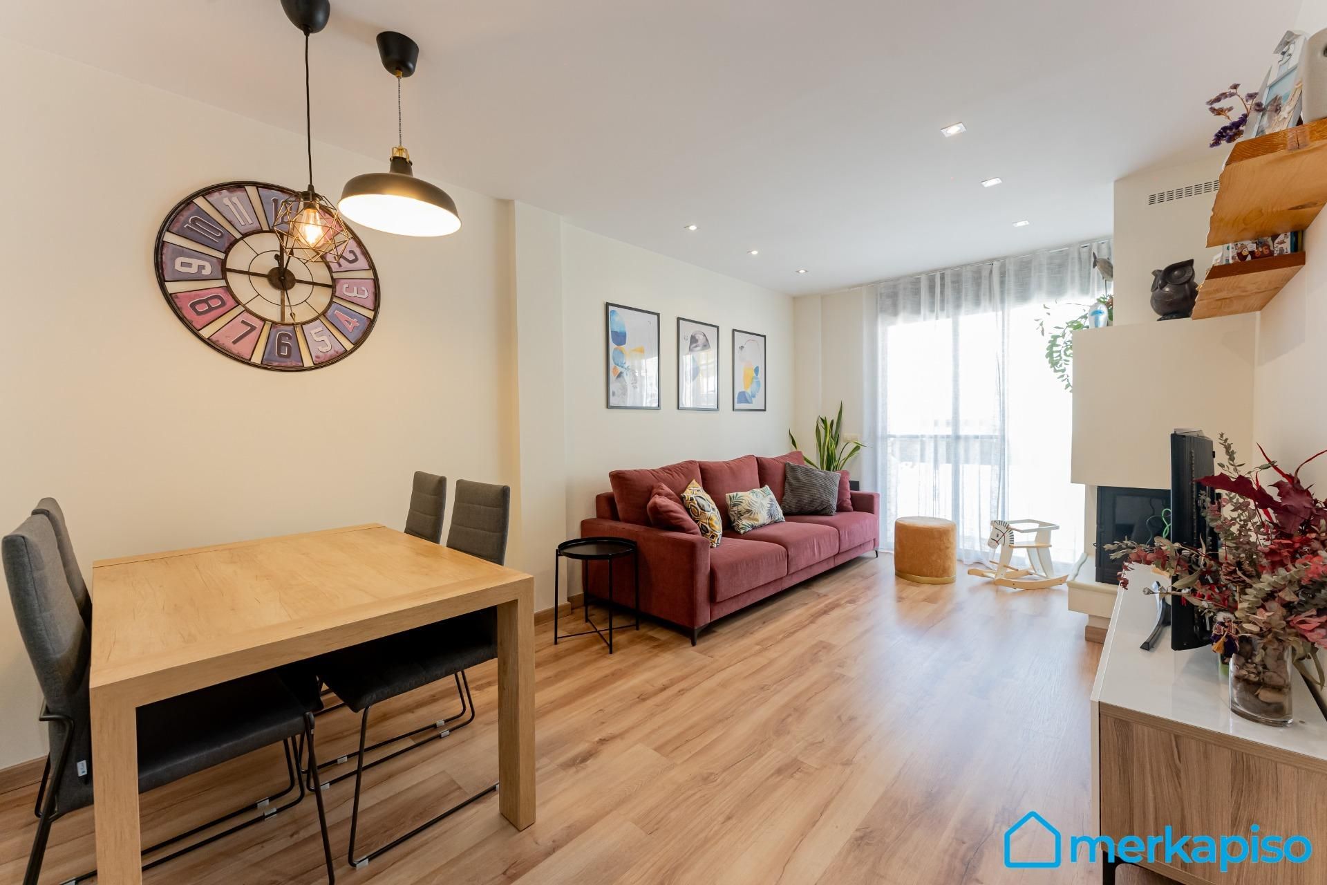 Living room of Flat for sale in Viladecans  with Air Conditioner, Heating and Parquet flooring