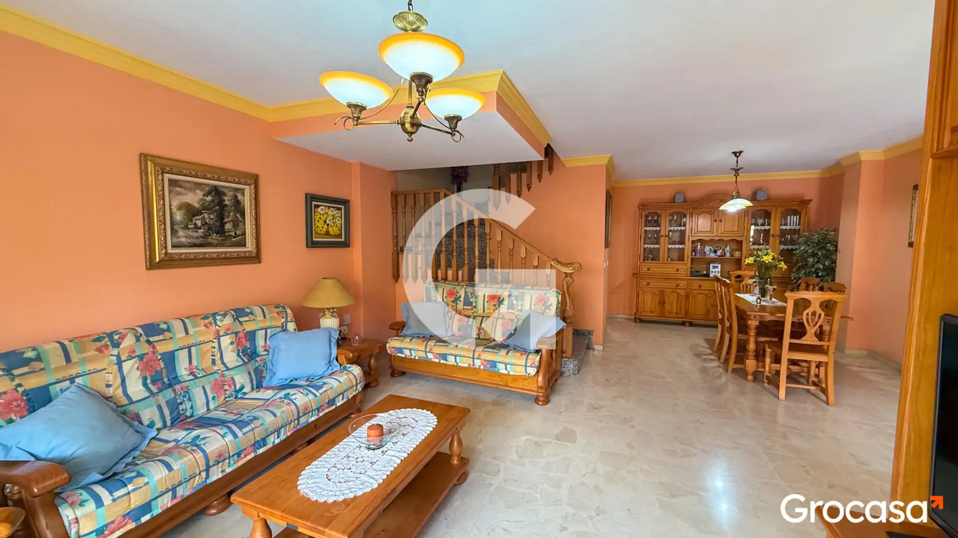 Sala d'estar de Casa adosada en venda en Vélez-Málaga amb Aire condicionat, Calefacció i Jardí privat