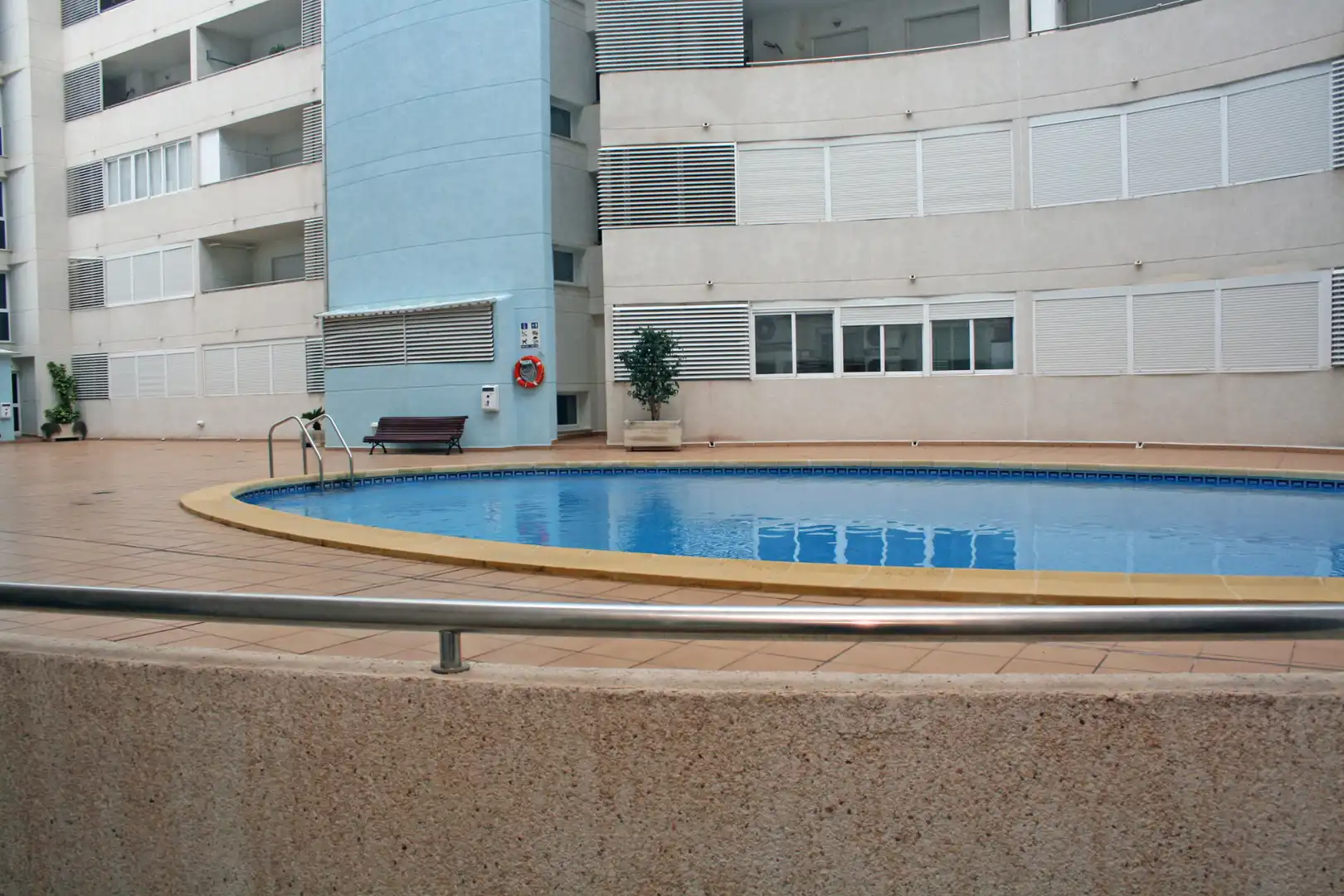 Piscina de Piso en venta en Calpe / Calp con Aire acondicionado, Terraza y Amueblado
