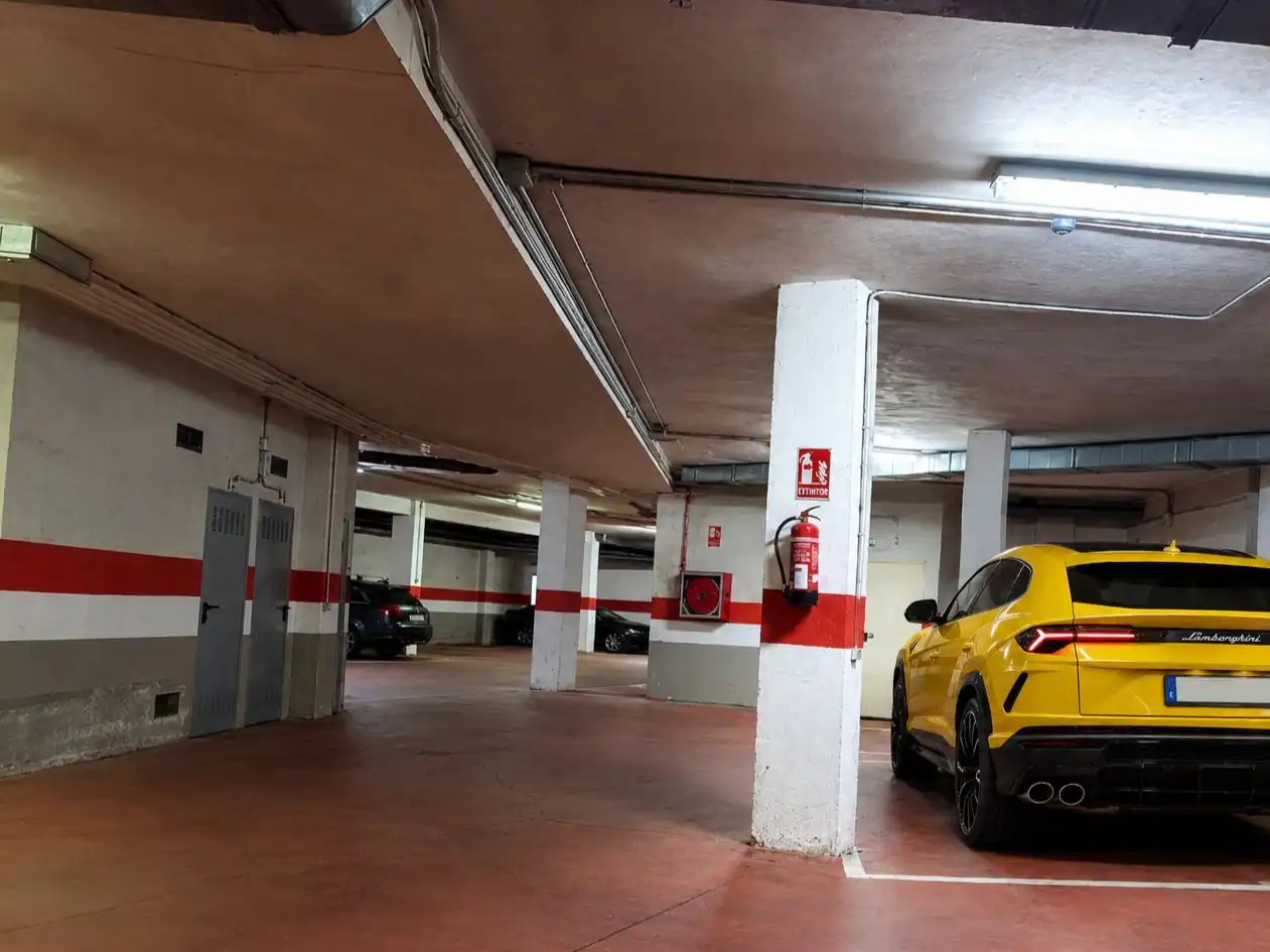 Aparcament de Pis en venda en Vilagarcía de Arousa amb Terrassa i Balcó