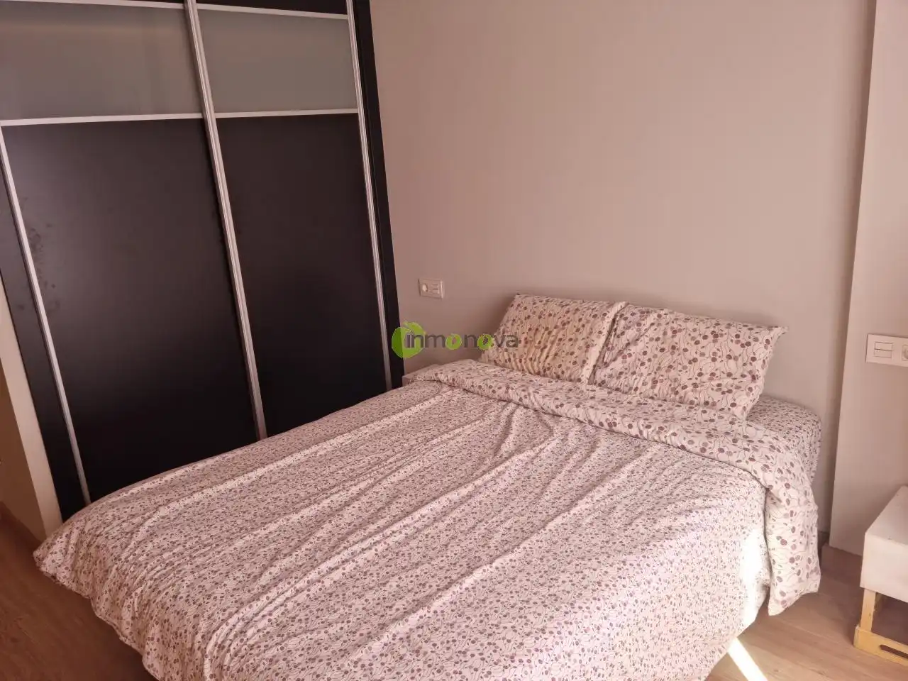 Habitación de Piso en venta en Cangas  con Calefacción y Trastero