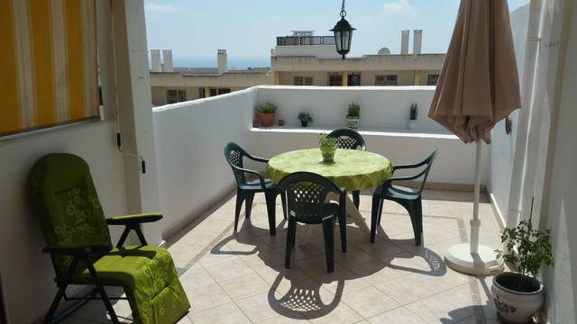 Apartamento en Alquiler en Glorieta Loma de los Riscos en Loma de los Riscos