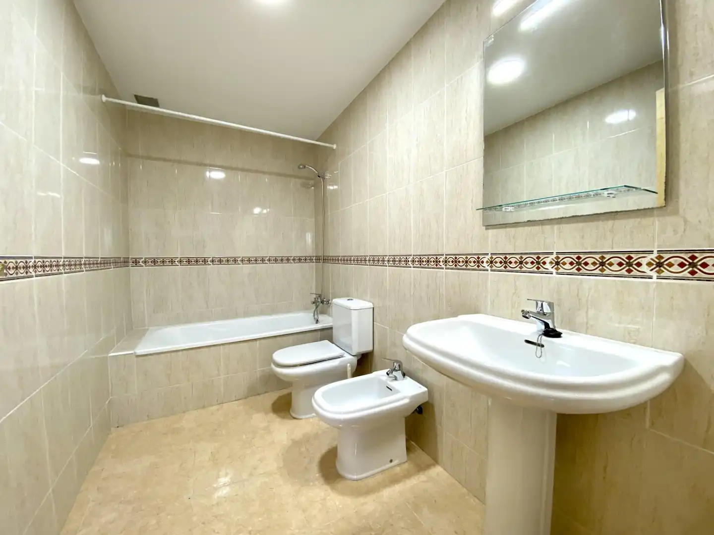 Wohnung zur Miete in Avenida DAYA NUEVA, Almoradí