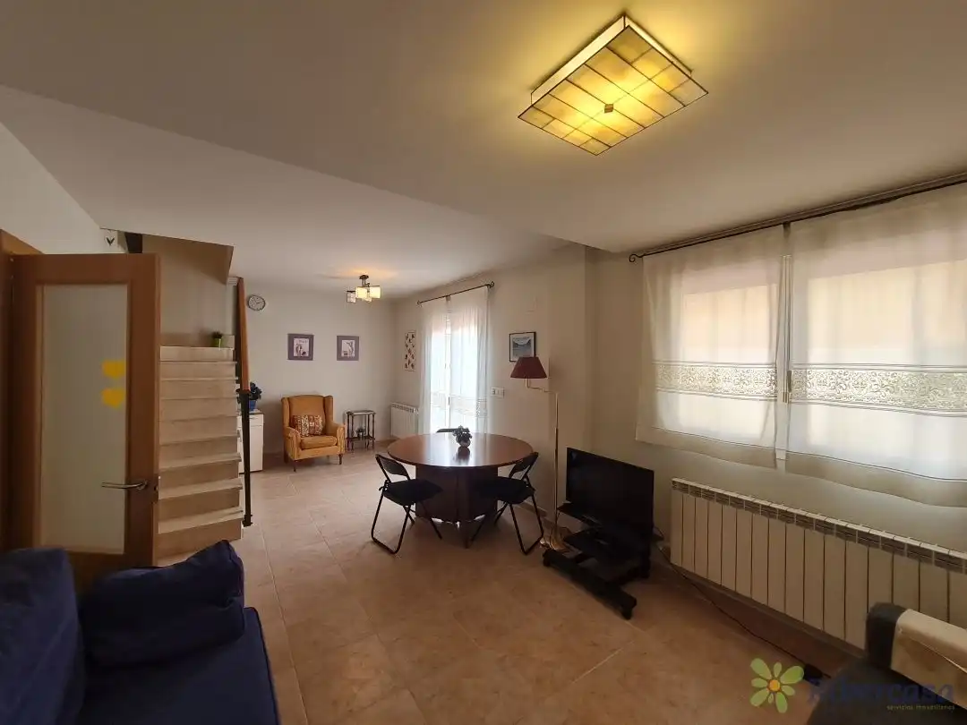 Sala de estar de Casa o chalet en venta en Cintruénigo con Aire acondicionado, Calefacción y Jardín privado
