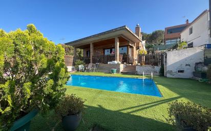 Piscina de Casa o xalet en venda en La Pobla de Claramunt amb Calefacció, Jardí privat i Parquet