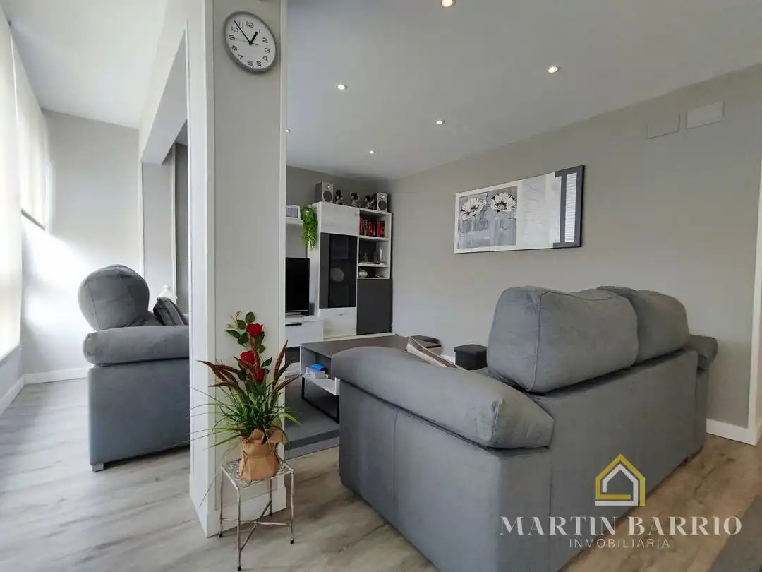 Sala de estar de Piso en venta en Muskiz con Calefacción, Jardín privado y Amueblado