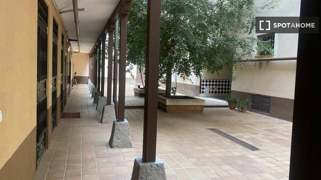 Piso en Alquiler en Embajadores - Lavapiés