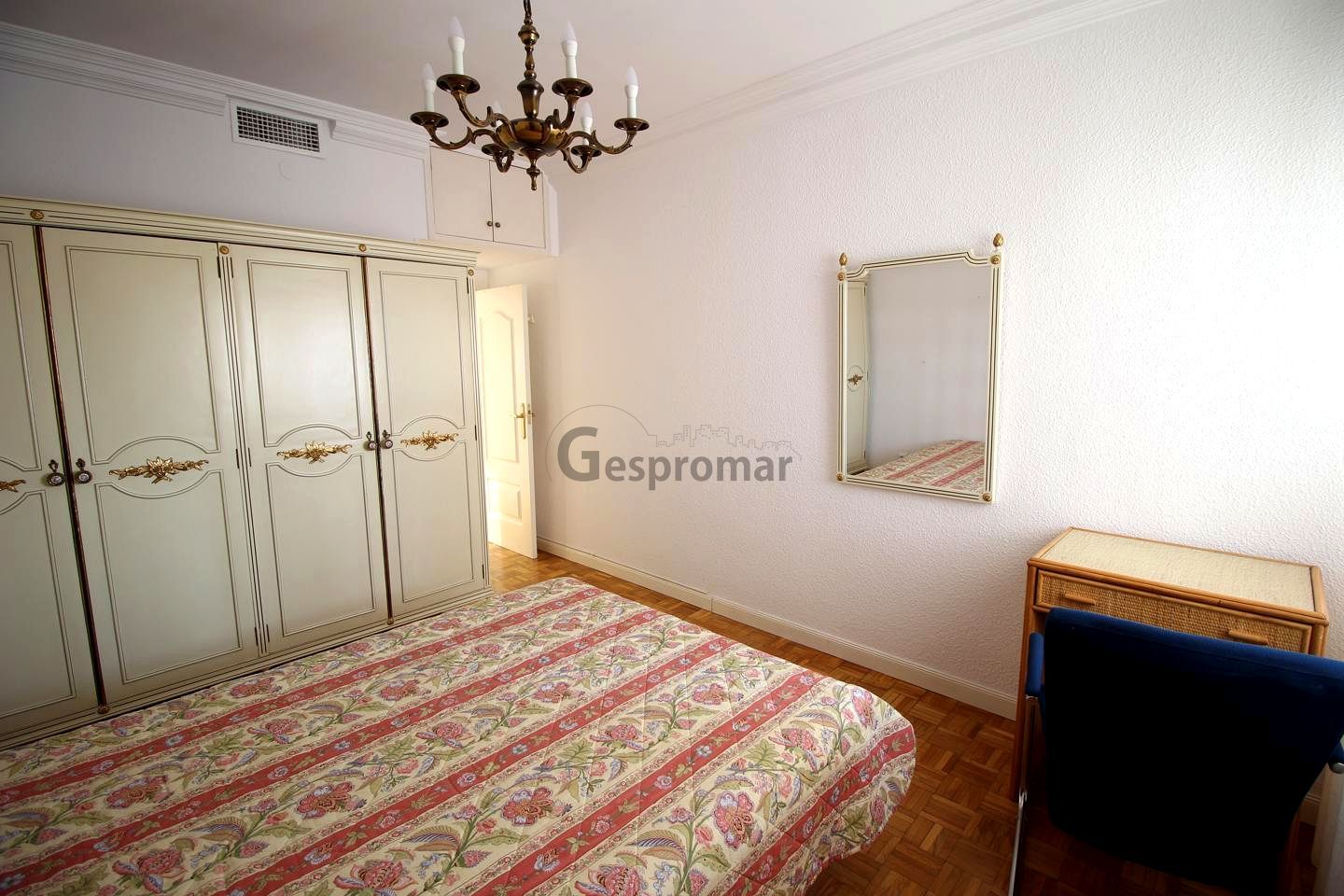 Piso para compartir en Pascual Rodríguez, Lucero, Latina,  Madrid Capital