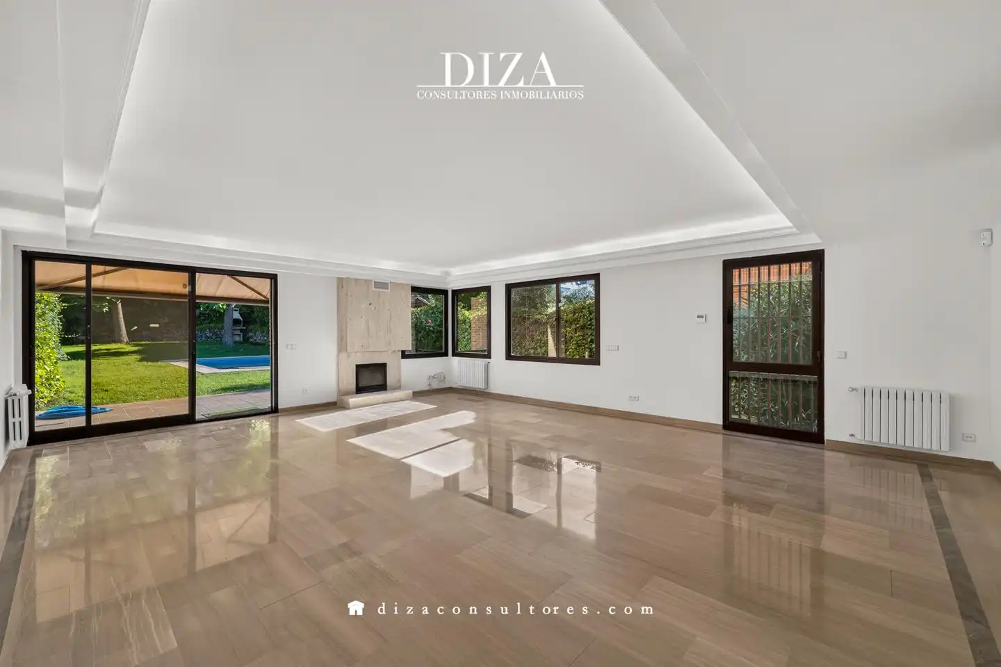 Living room of Detached homes for rent in Madrid  with Air Conditioner, Heating and Private garden