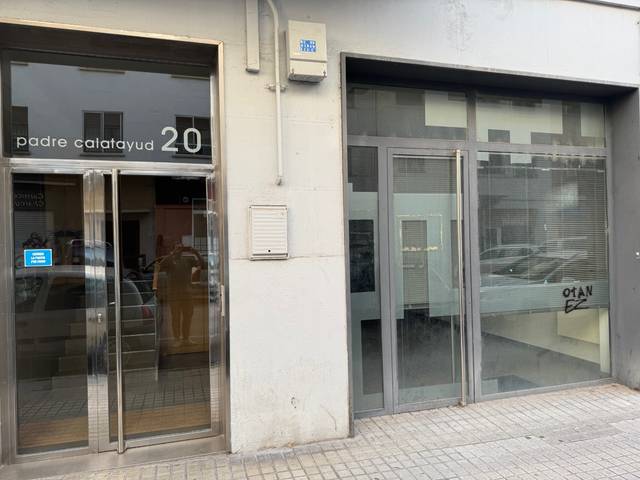 Local comercial en Venta en Calle del Padre Calatayud, 20 en 2º Ensanche