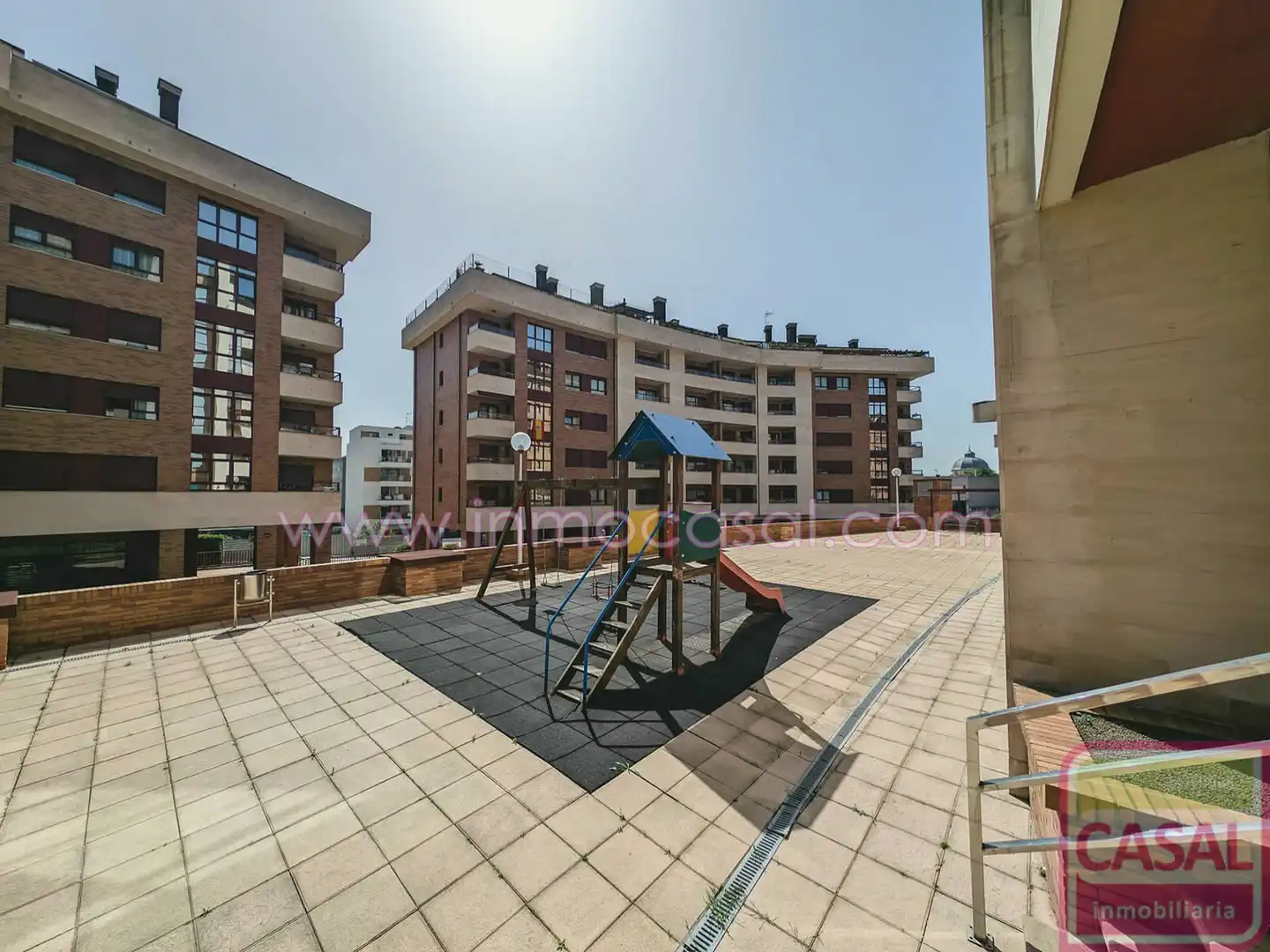 Vista exterior de Pis en venda en Oviedo  amb Calefacció, Terrassa i Traster