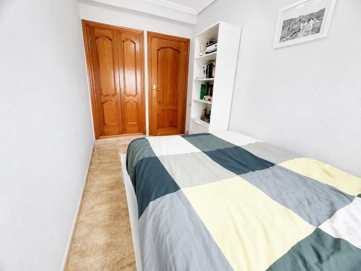 Dormitori de Pis en venda en Crevillent amb Aire condicionat, Terrassa i Moblat
