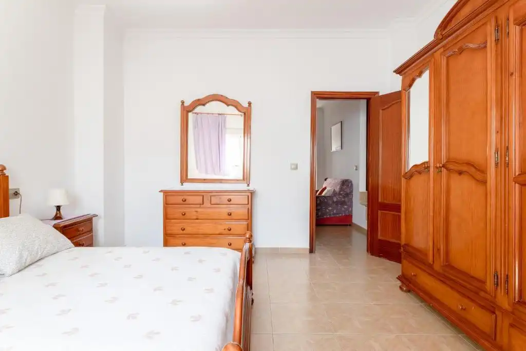 Dormitori de Casa adosada en venda en Valle de Abdalajís amb Terrassa, Moblat i Balcó